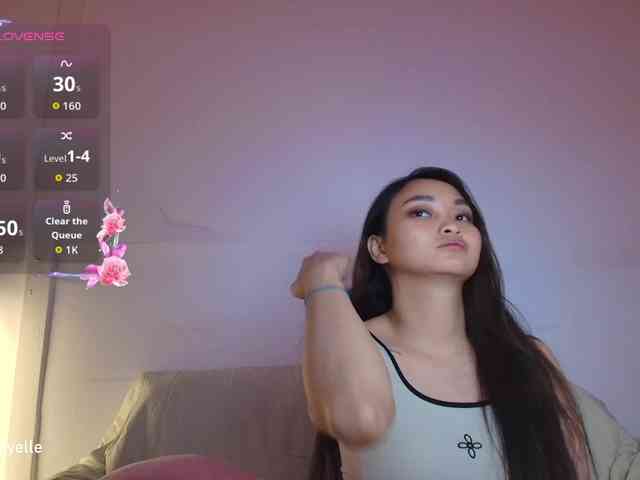 RozyElle webcam
