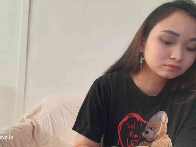 RozyElle webcam