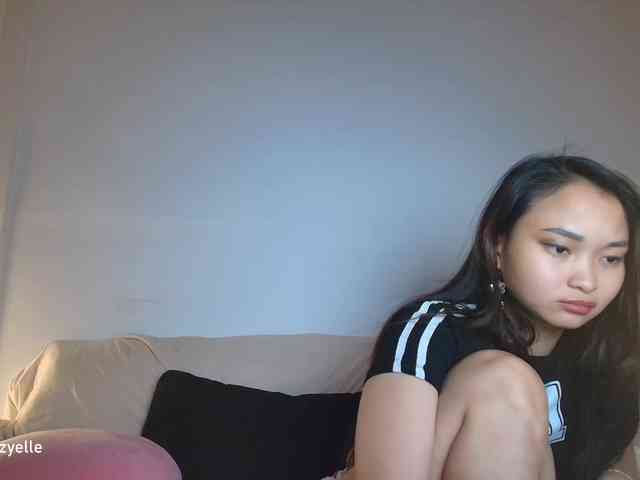 RozyElle webcam