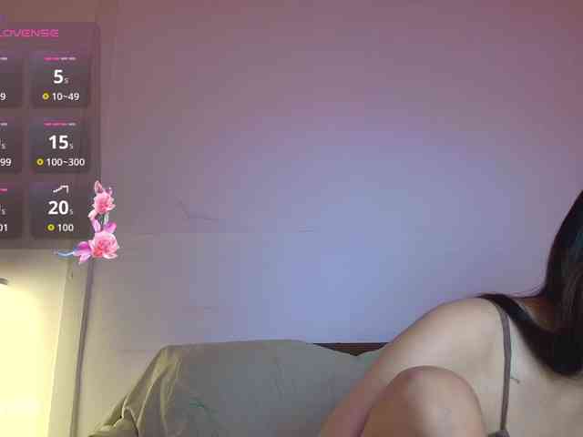RozyElle webcam