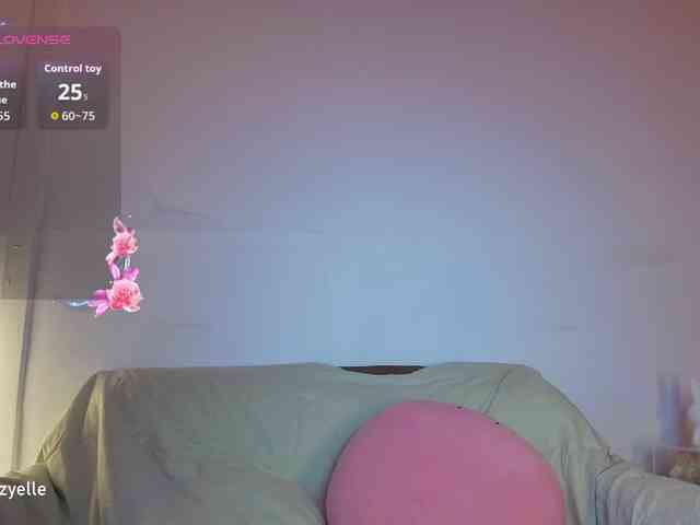 RozyElle webcam