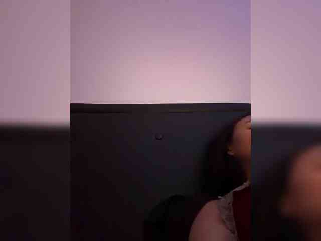 RozyElle webcam