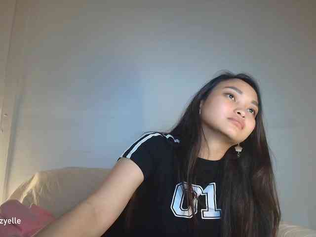 RozyElle webcam