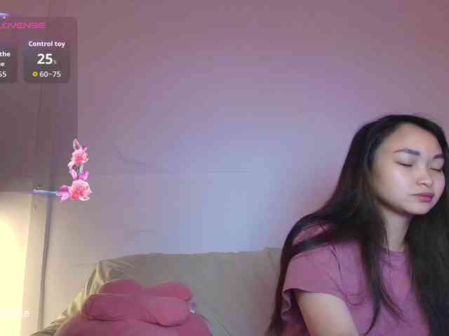 RozyElle webcam