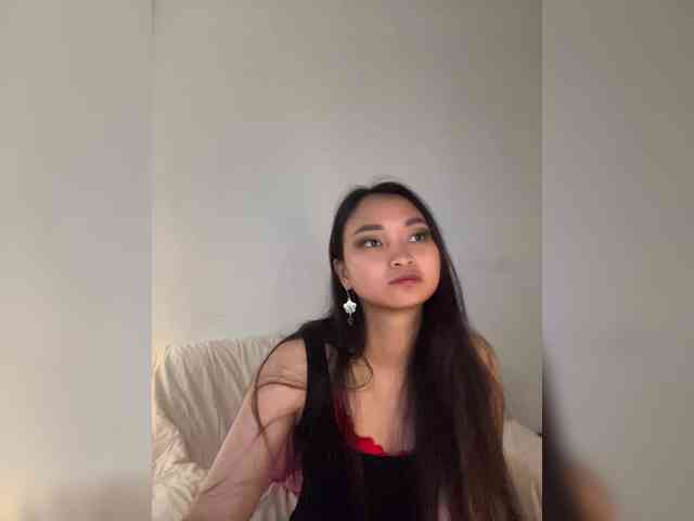 RozyElle webcam
