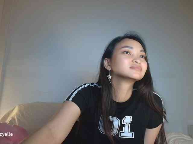 RozyElle webcam