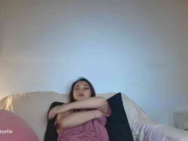 RozyElle webcam