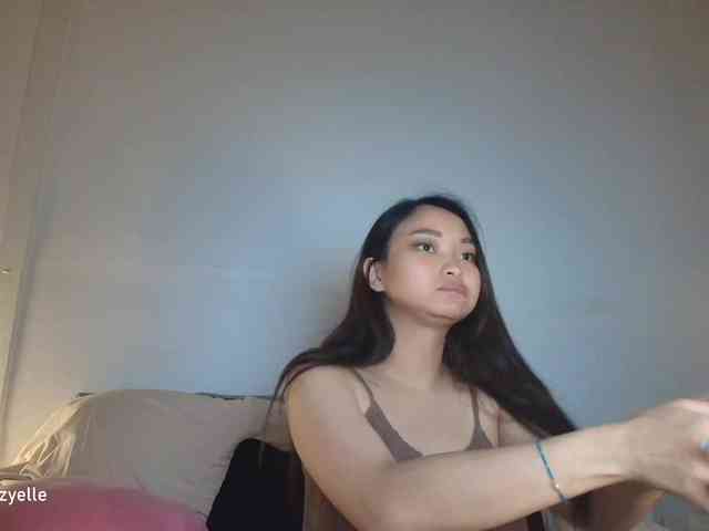 RozyElle webcam