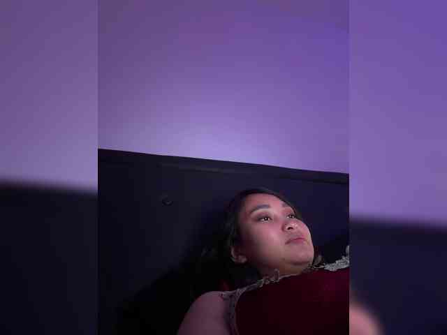 RozyElle webcam