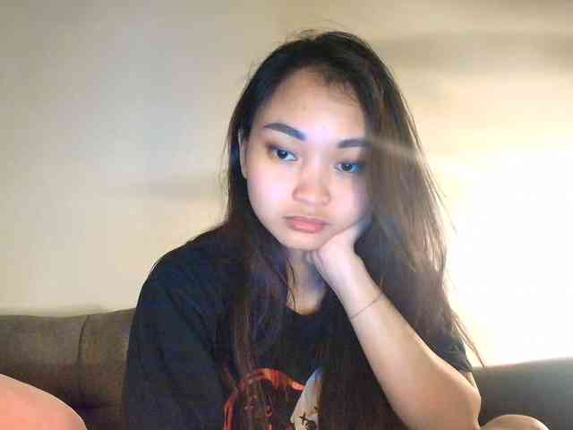 RozyElle webcam