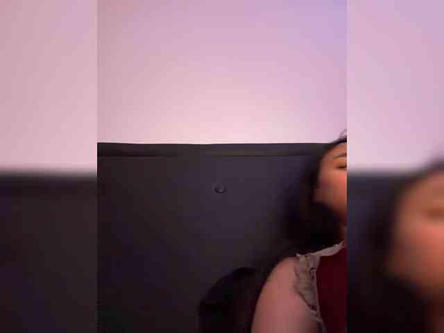 RozyElle webcam