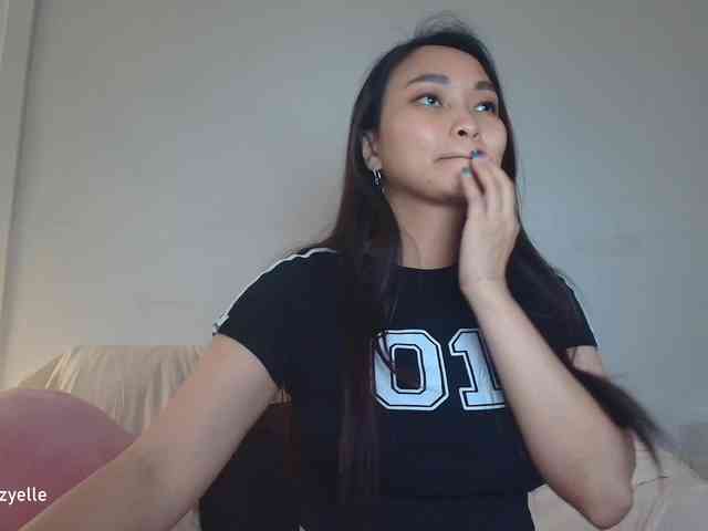 RozyElle webcam