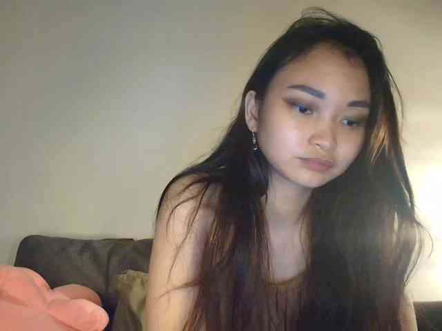 RozyElle webcam