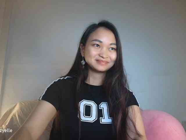 RozyElle webcam