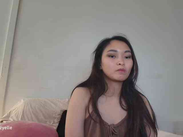 RozyElle webcam