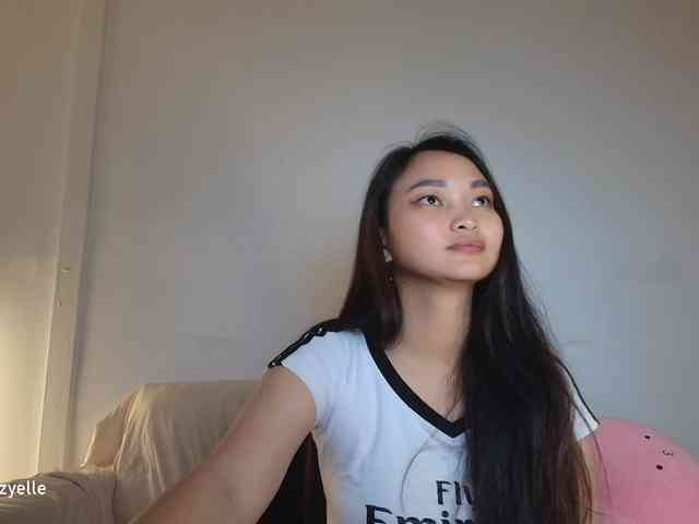 RozyElle webcam