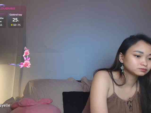 RozyElle webcam