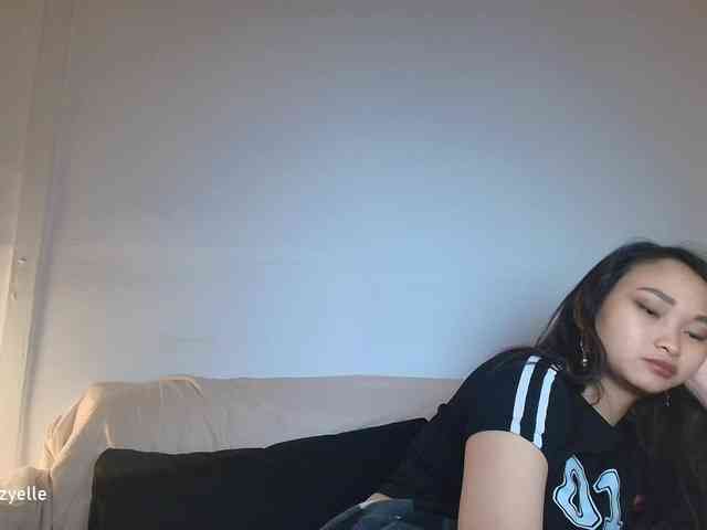 RozyElle webcam