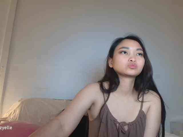 RozyElle webcam