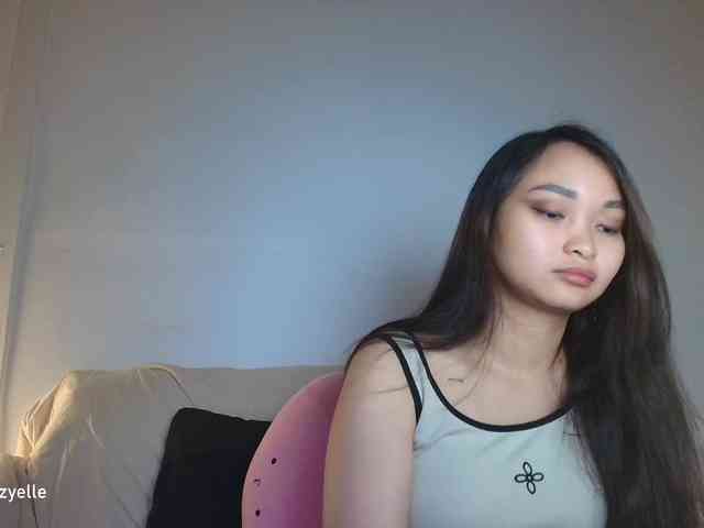 RozyElle webcam