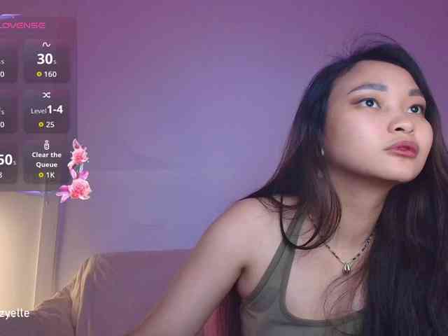 RozyElle webcam