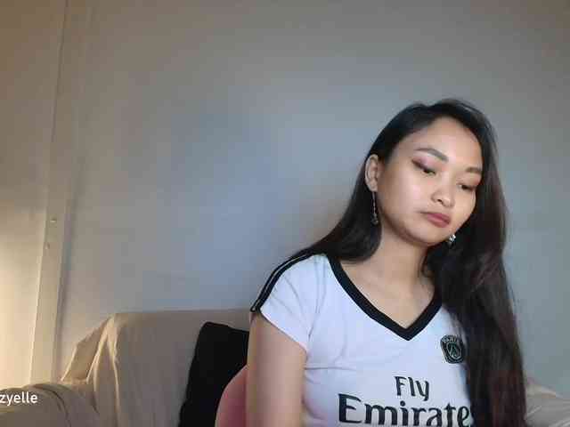 RozyElle webcam