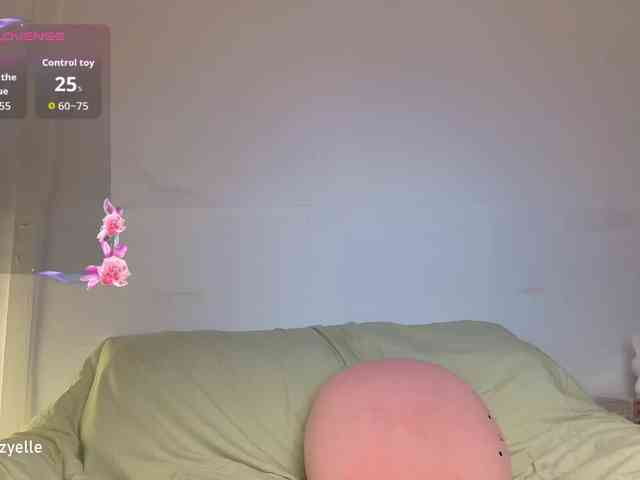 RozyElle webcam