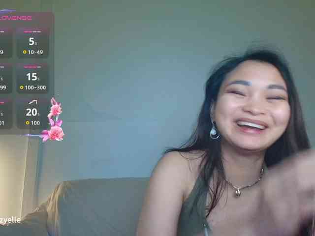 RozyElle webcam