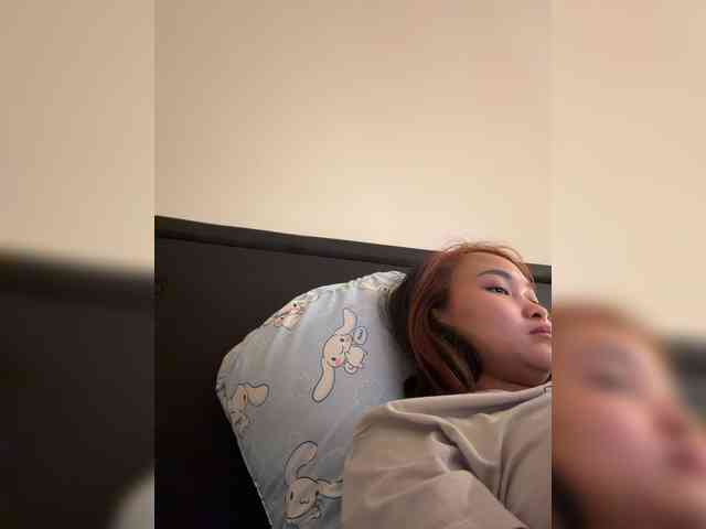 RozyElle webcam