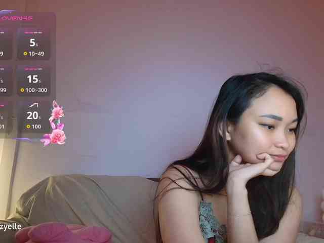 RozyElle webcam