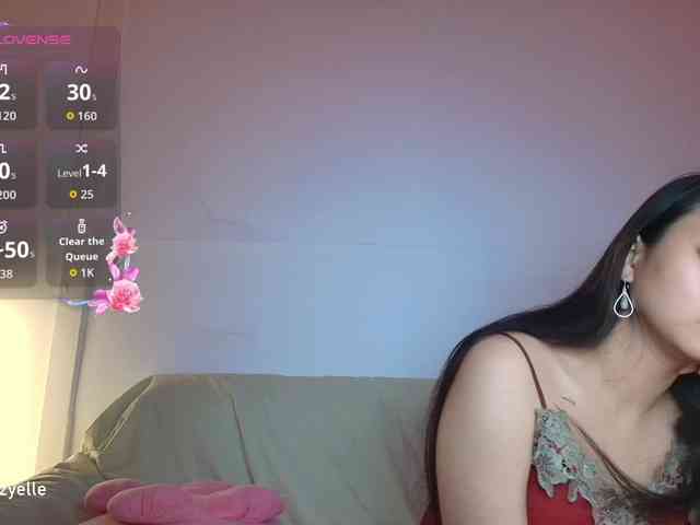 RozyElle webcam