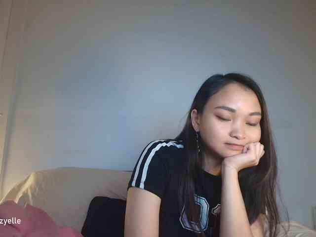 RozyElle webcam