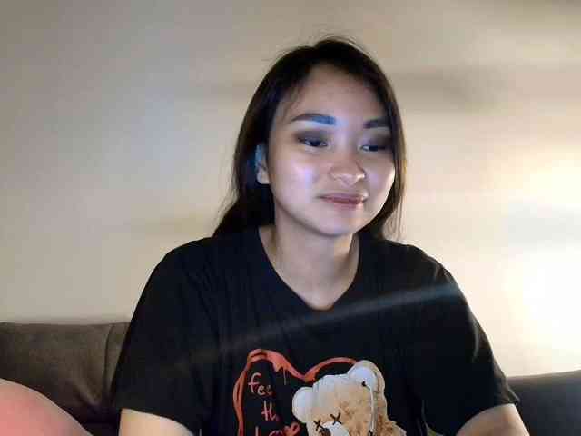 RozyElle webcam