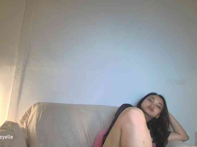 RozyElle webcam