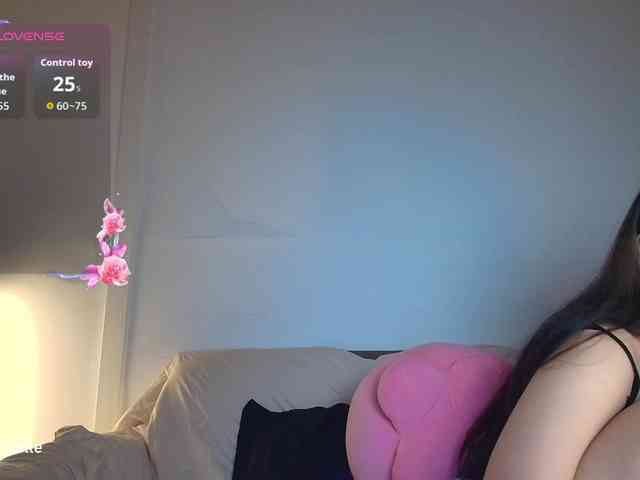 RozyElle webcam