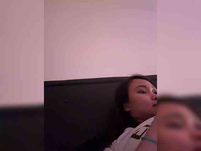 RozyElle webcam