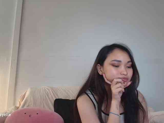 RozyElle webcam