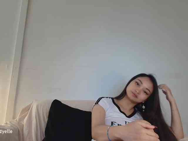 RozyElle webcam