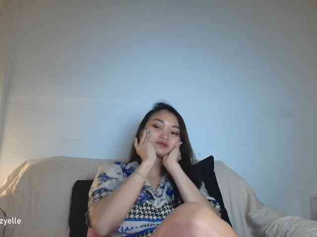 RozyElle webcam