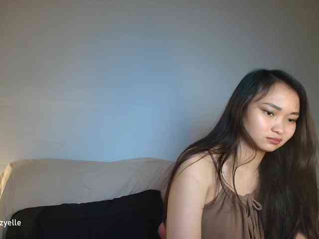 RozyElle webcam