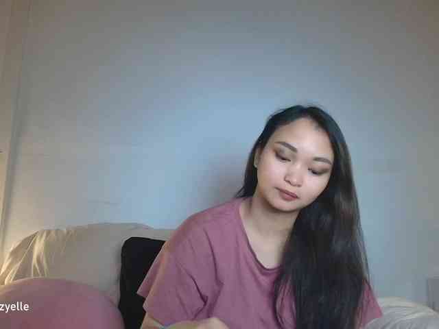 RozyElle webcam