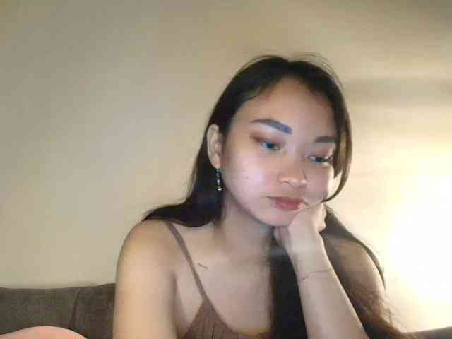 RozyElle webcam