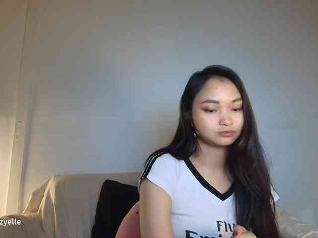 RozyElle webcam