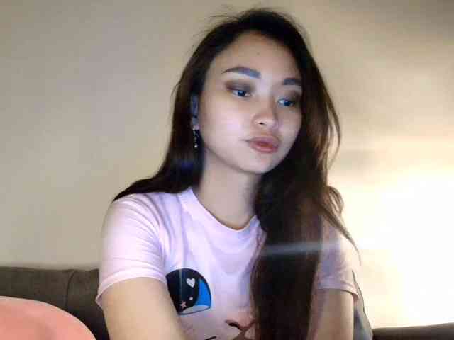 RozyElle webcam