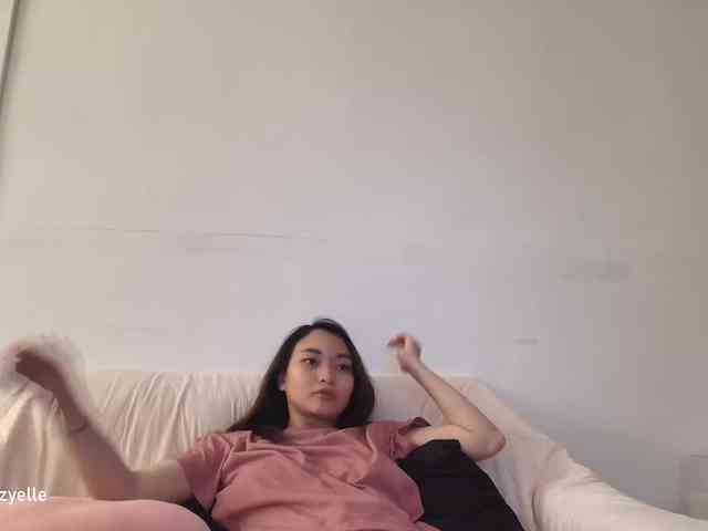 RozyElle webcam