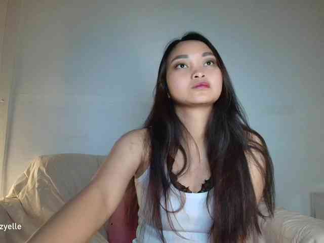 RozyElle webcam
