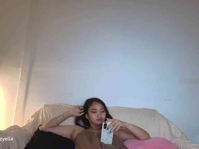 RozyElle webcam