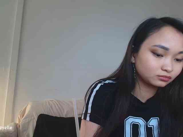 RozyElle webcam