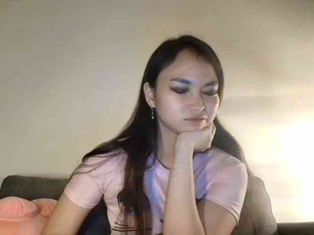 RozyElle webcam