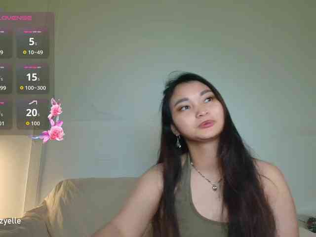 RozyElle webcam